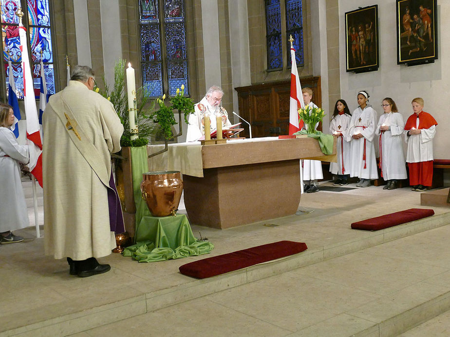 Lumen Christi - Auferstehungsmesse in St. Crescentius (Foto: Karl-Franz Thiede)